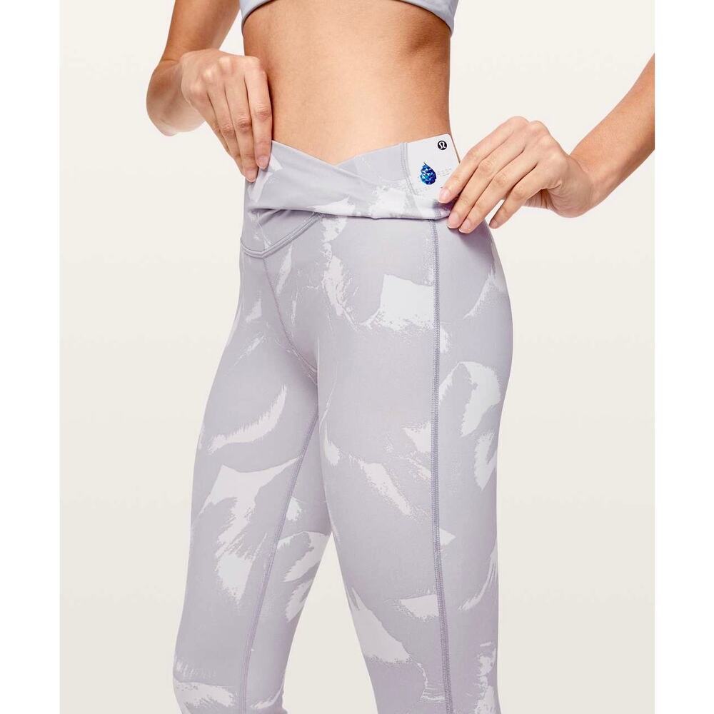 Lululemon Wunder Under Crop High Rise yoga pants leggings size 6 - Picture 2 of 7